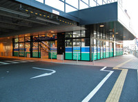 Medium_03　建物出入口